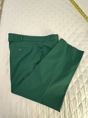 Talbots Singular Women’s size 16 chinos
Inseam Length 25